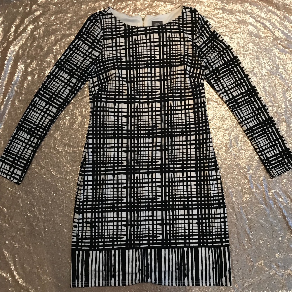 Vince Camuto black and white dress
